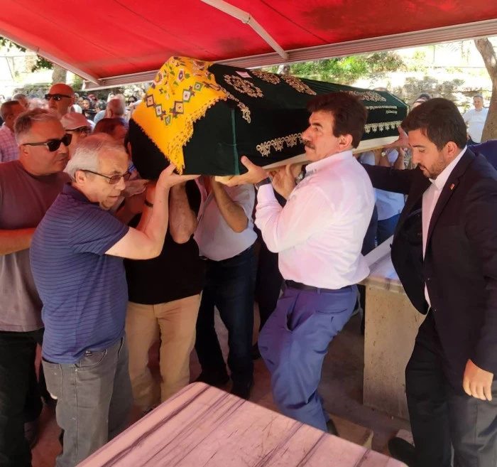 KÜÇÜKYALI MAHALLE MUHTARI TİMUR'UN ANNESI VEFAT ETTİ