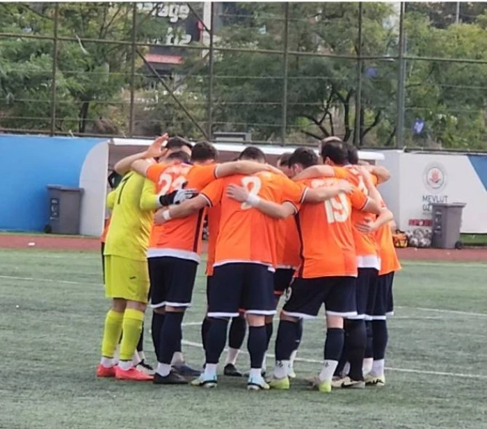 Girne spor 4'te 4 peşinde