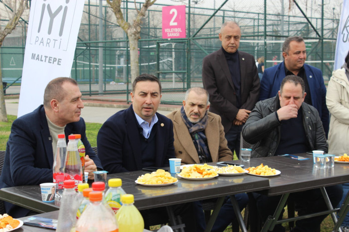 Başkan Ramazan Uğural, Gençlerle Bir Araya Geldi