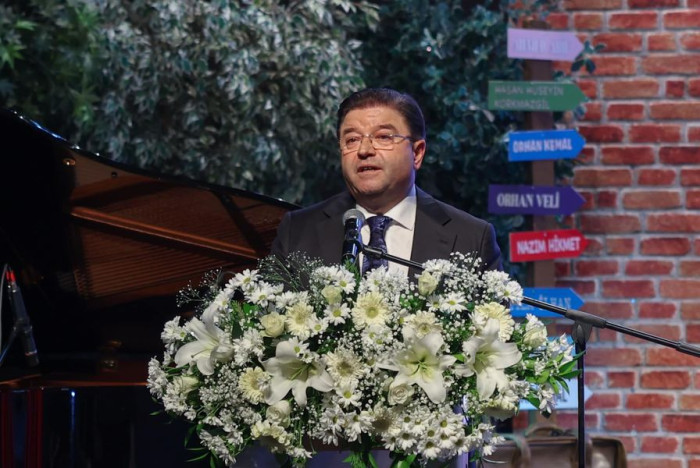 İSTASYON DERGİSİ ÜÇÜNCÜ YAŞINI KUTLADI