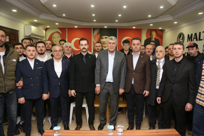 Kadem Ekşi Başkan Ülkü Ocakları’nı ziyaret etti
