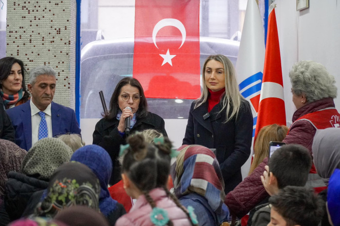 Maltepe'de Başkan Köymen ve Dilek İmamoğlu Esnaf Ve Vatandaşlara Buluştu