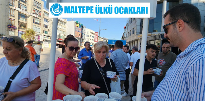 Maltepe’de Ülkü Ocakları Aşure Dağıttı