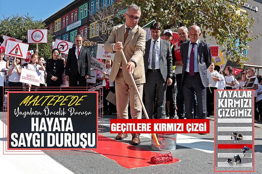 MALTEPE'DE TRAFİKTE YAYA ÖNCELİĞİNE DİKKAT ÇEKMEK AMACIYLA FARKINDALIK ETKİNLİĞİ YAPILDI