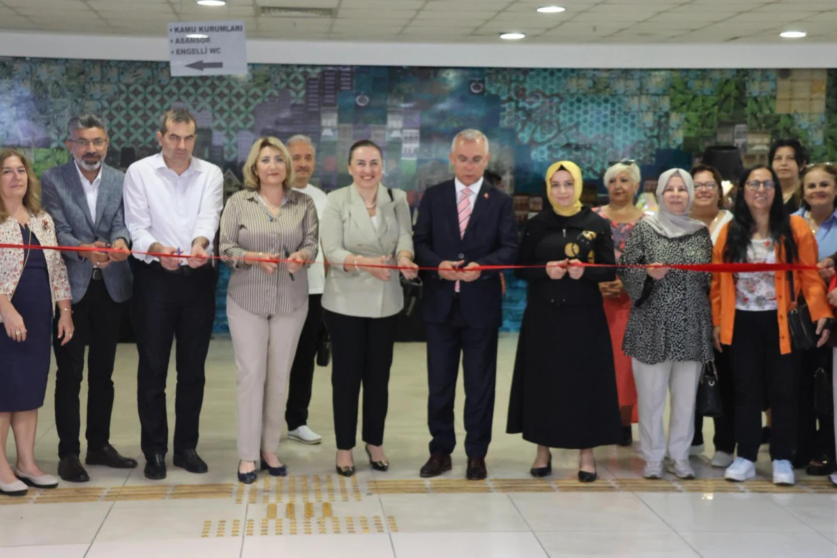 Maltepe&rsquo;de D&ouml;n&uuml;ş&uuml;m&uuml;n G&uuml;c&uuml; Sergisi A&ccedil;ıldı Sıfır Atık Sanata D&ouml;n&uuml;şt&uuml;