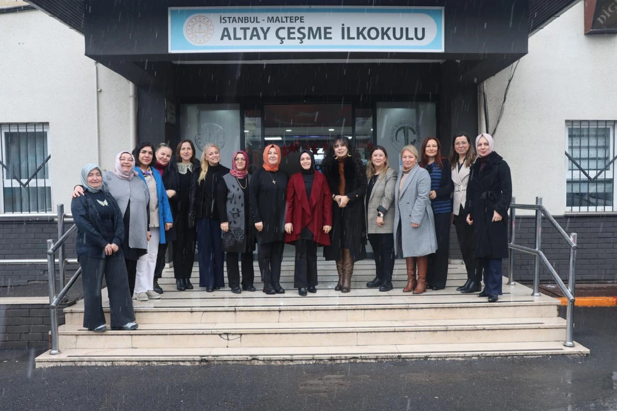 Maltepe&rsquo;de Eğitimde Kadın Eli: Okul M&uuml;d&uuml;rleri Bir Araya Geldi