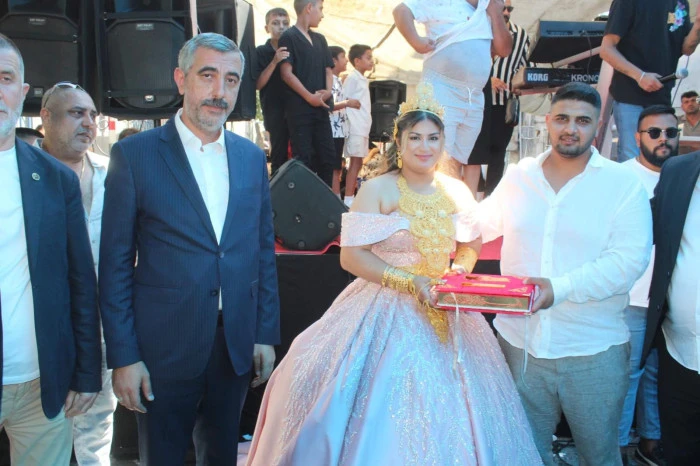 Öncel Ailesinden Görkemli Nişan Töreni