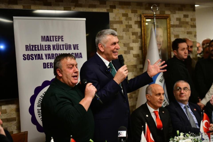 RİZELİLER EVLADINI BAĞRINA BASTI
